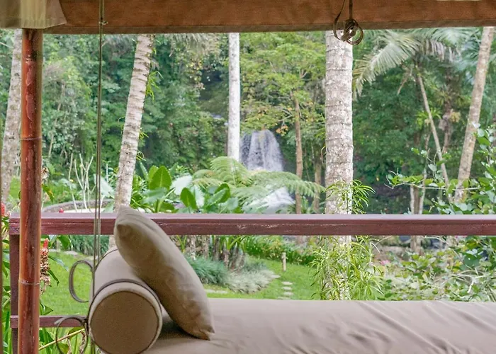 ラグジュアリーテント Galalima Glamping Meliling