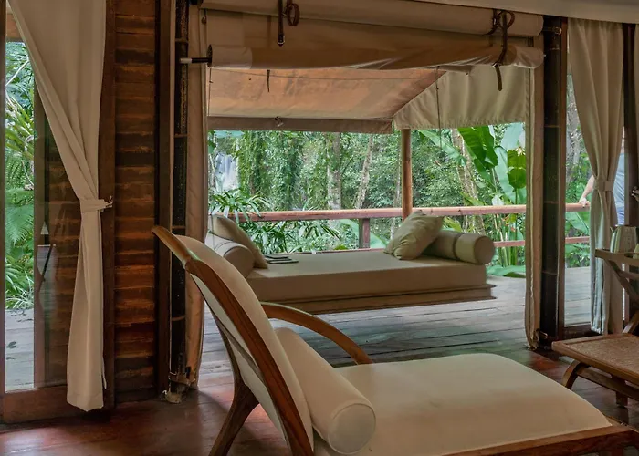ラグジュアリーテント Galalima Glamping Meliling