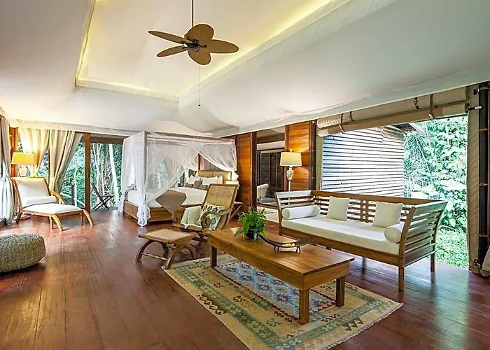 Campo de lujo Galalima Glamping Meliling